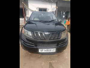 Second Hand महिंद्रा XUV500 w8 in मेरठ