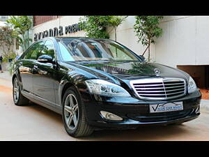 Second Hand Mercedes-Benz S-Class 320 CDI in Hyderabad