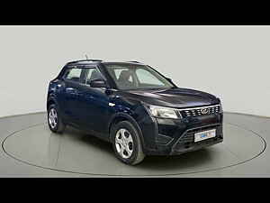 Second Hand మహీంద్రా XUV300	 1.5 w6 [2019-2020] in ఢిల్లీ