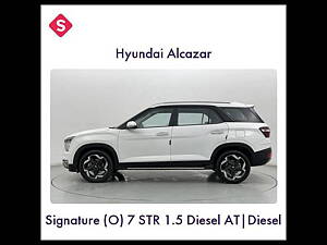 Second Hand Hyundai Alcazar Signature (O) 7 Seater 1.5 Diesel AT in Ghaziabad