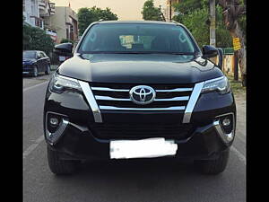 Second Hand Toyota Fortuner 2.8 4x2 AT [2016-2020] in Lucknow