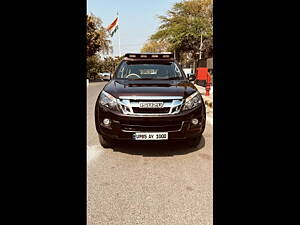 Second Hand Isuzu D-Max V-Cross 4x4 in Delhi