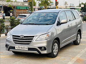 Second Hand Toyota Innova 2.5 G BS III 8 STR in Surat