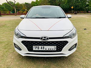 Second Hand Hyundai Elite i20 Asta 1.4 CRDi in Ludhiana