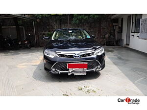 Second Hand Toyota Camry Hybrid [2015-2017] in Meerut