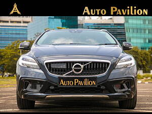 Second Hand Volvo V40 Cross Country D3 Inscription in Pune