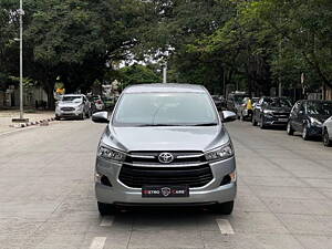 Second Hand Toyota Innova Crysta 2.8 GX AT 7 STR [2016-2020] in Bangalore