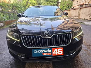 Second Hand Skoda Superb Style TSI AT in Mumbai