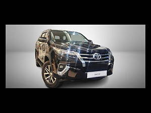 Second Hand Toyota Fortuner 2.8 4x4 MT [2016-2020] in Mumbai