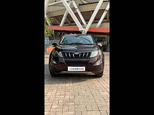 Second Hand महिंद्रा XUV500 w10 ऑटोमैटिक 1.99  in दिल्ली