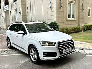 Second Hand Audi Q7 45 TFSI Technology Pack in Delhi