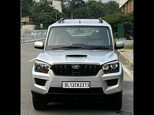 Second Hand Mahindra Scorpio S6 Plus in Delhi