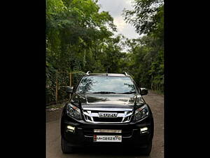 Second Hand Isuzu D-Max V-Cross 4x4 in Mumbai