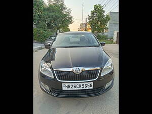 Second Hand Skoda Rapid 1.5 TDI CR Elegance Plus Black Package in Chandigarh