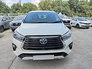 Second Hand Toyota Innova Crysta ZX 2.4 AT 7 STR in Varanasi