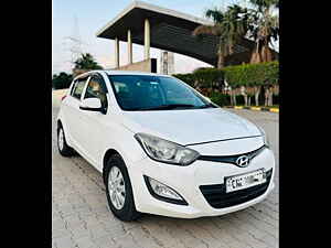 Second Hand हुंडई i20 स्पोर्ट्ज़ 1.4 crdi in खरार