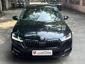 Second Hand Skoda Octavia L&K 2.0 in Delhi