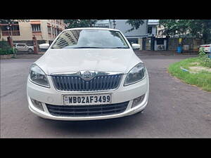 Second Hand Skoda Rapid Ambition 1.6 TDI CR MT in Kolkata