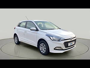 Second Hand Hyundai Elite i20 Sportz 1.4 CRDI in Nagpur