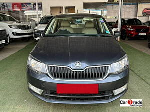 Second Hand Skoda Rapid Ambition 1.6 TDI CR MT in Bangalore