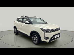 Second Hand महिंद्रा xuv300 w8 (o) 1.5 डीज़ल [2020] in बैंगलोर