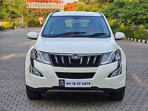 Second Hand महिंद्रा XUV500 w8 in नाशिक