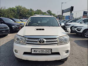 Second Hand Toyota Fortuner 3.0 MT in Pune