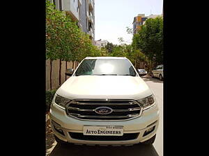 Second Hand Ford Endeavour Titanium Plus 2.0 4x4 AT in Hyderabad