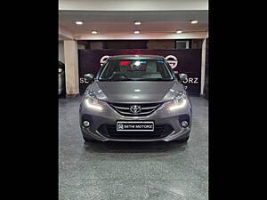 Second Hand Toyota Glanza V CVT in Delhi