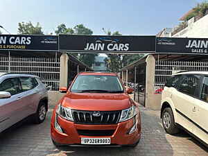 Second Hand மஹிந்திரா  xuv500 w10 1.99 in லக்னோ