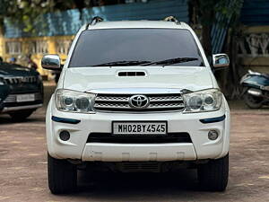 Second Hand Toyota Fortuner 3.0 MT in Mumbai