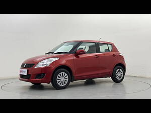 Second Hand Maruti Suzuki Swift VXi in Delhi