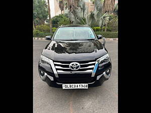 Second Hand Toyota Fortuner 2.8 4x2 AT [2016-2020] in Delhi