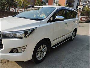 Second Hand Toyota Innova Crysta 2.4 G 8 STR [2016-2017] in Guwahati