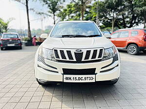 Second Hand Mahindra XUV500 W8 in Pune