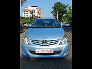 Second Hand Toyota Innova 2.5 G4 8 STR in Mumbai