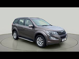 Second Hand Mahindra XUV500 W10 AT 1.99 in Pune