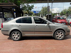 Second Hand Skoda Laura L&K 1.9 PD AT in Bangalore