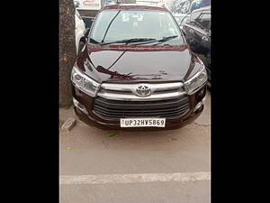 Second Hand Toyota Innova Crysta 2.4 V Diesel in Lucknow