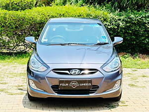 Second Hand Hyundai Verna Fluidic 1.6 VTVT SX in Bangalore