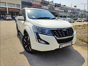 Second Hand महिंद्रा XUV500 w11 ऑटोमैटिक in मोहाली