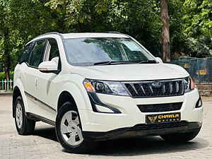 Second Hand महिंद्रा XUV500 w6 1.99 in दिल्ली