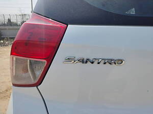Second Hand Hyundai Santro Magna CNG in Delhi