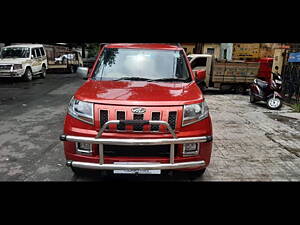 Second Hand Mahindra TUV300 T10 in Kolkata