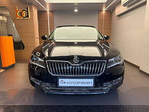 Second Hand Skoda Superb Style TSI AT in Mumbai