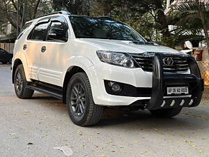 Second Hand Toyota Fortuner 3.0 4x4 MT in Hyderabad