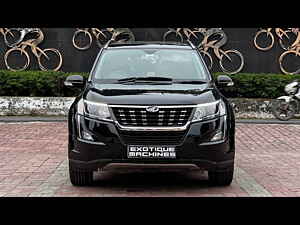 Second Hand మహీంద్రా xuv500	 w11(o) [2018-2020] in లక్నో