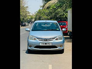 Second Hand Toyota Corolla Altis 1.8 G in Surat