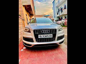 Second Hand ఆడి q7 3.0 tdi క్వాట్రో ప్రీమియం ప్లస్ in ఢిల్లీ