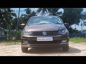 Second Hand Volkswagen Vento Highline Plus 1.2 (P) AT 16 Alloy in Kochi